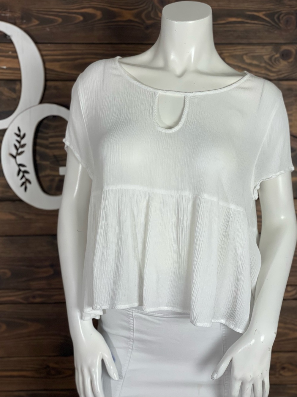 Papaya | Cropped Flowy Oversized White Keyhole Peplum Babydoll Blouse
